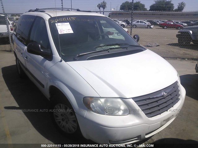 1C4GP45R15B233146 - 2005 CHRYSLER TOWN & COUNTRY  WHITE photo 1