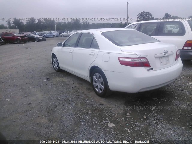 4T1BE46K18U761792 - 2008 TOYOTA CAMRY CE/LE/XLE/SE WHITE photo 3