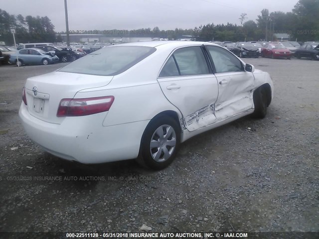 4T1BE46K18U761792 - 2008 TOYOTA CAMRY CE/LE/XLE/SE WHITE photo 4