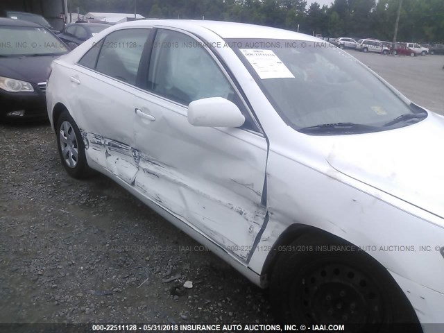 4T1BE46K18U761792 - 2008 TOYOTA CAMRY CE/LE/XLE/SE WHITE photo 6