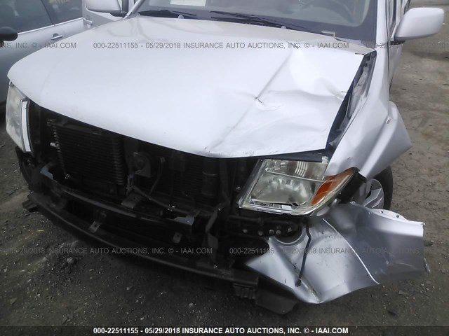 5N1AR18W85C706918 - 2005 NISSAN PATHFINDER LE/SE/XE SILVER photo 6