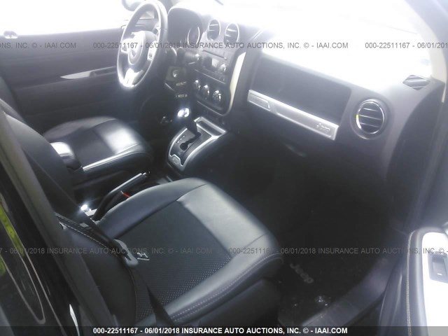 1C4NJDEB5HD121759 - 2017 JEEP COMPASS LATITUDE 黑色 照片 5