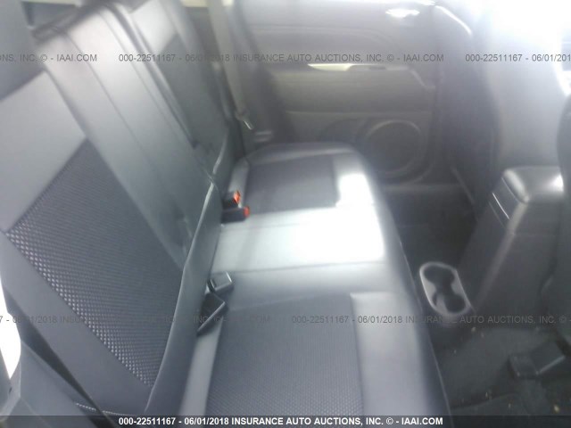 1C4NJDEB5HD121759 - 2017 JEEP COMPASS LATITUDE 黑色 照片 8