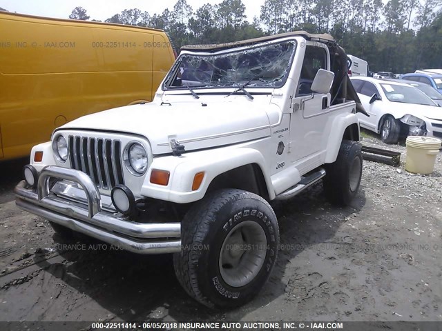 1J4FY49SXXP420584 - 1999 JEEP WRANGLER / TJ SAHARA WHITE photo 2