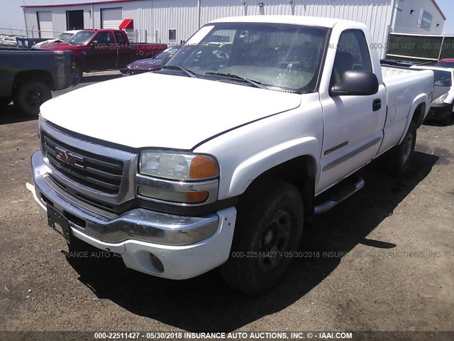 1GTHK24U14E103443 - 2004 GMC SIERRA K2500 HEAVY DUTY WHITE photo 2