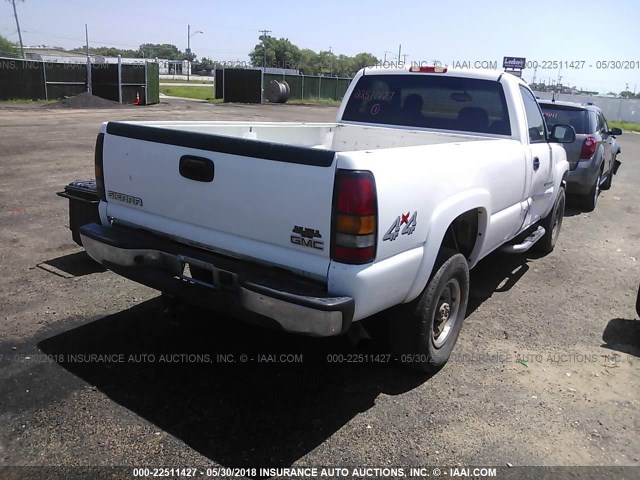 1GTHK24U14E103443 - 2004 GMC SIERRA K2500 HEAVY DUTY WHITE photo 4