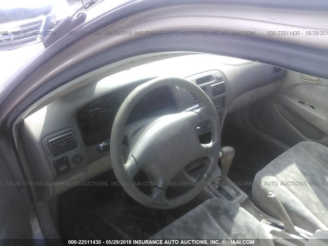 1NXBR18E4WZ068111 - 1998 TOYOTA COROLLA VE/CE/LE 金色 照片 5