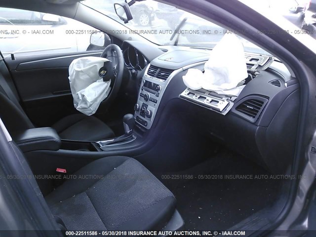 1G1ZC5EU1BF145158 - 2011 CHEVROLET MALIBU 1LT 棕色 照片 5