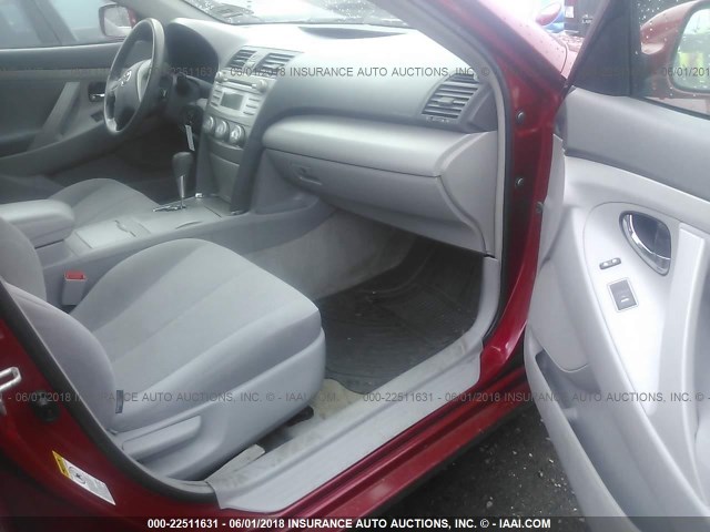 4T1BF3EK4AU108047 - 2010 TOYOTA CAMRY SE/LE/XLE 红色 照片 5