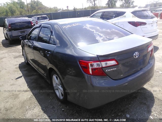 4T1BF1FKXCU087713 - 2012 TOYOTA CAMRY SE/LE/XLE BLACK photo 3