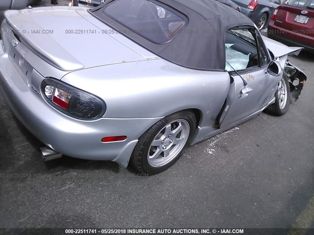 JM1NB3535Y0153179 - 2000 MAZDA MX-5 MIATA LS SILVER photo 4