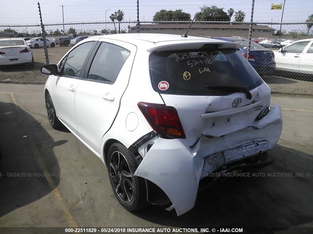 VNKKTUD33GA057431 - 2016 TOYOTA YARIS L/LE/SE WHITE photo 3