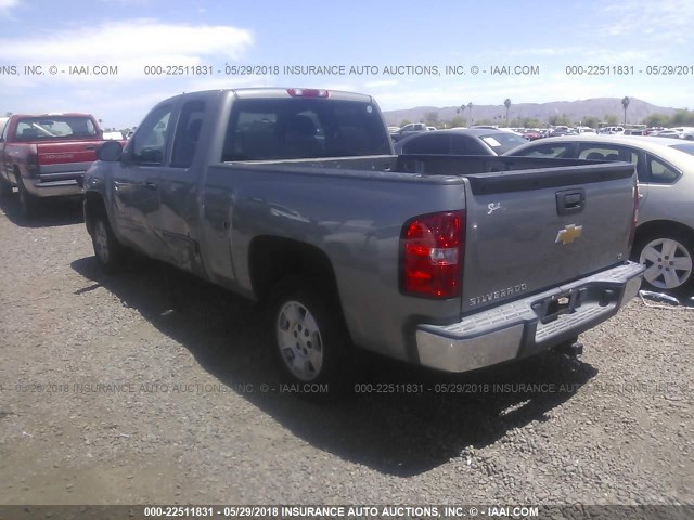 1GCRCSE08DZ297961 - 2013 CHEVROLET SILVERADO C1500 LT GRAY photo 3