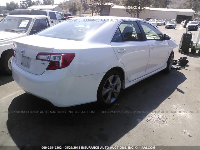 4T1BF1FK3CU627659 - 2012 TOYOTA CAMRY SE/LE/XLE WHITE photo 4