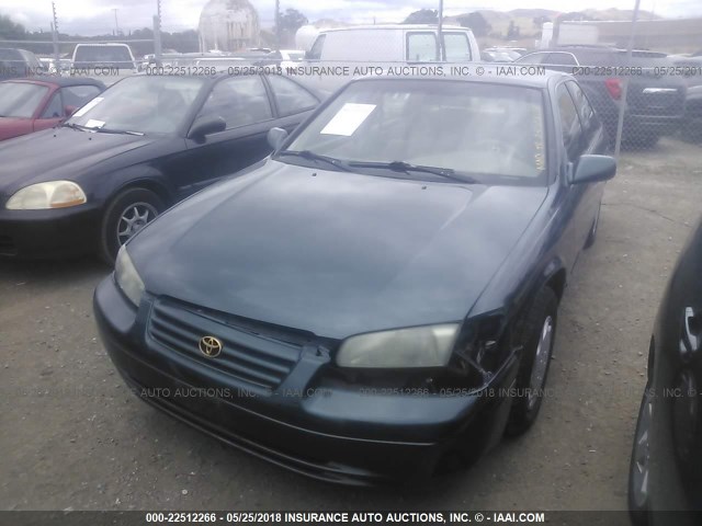 4T1BG22K0VU777448 - 1997 TOYOTA CAMRY CE/LE/XLE 绿色 照片 2