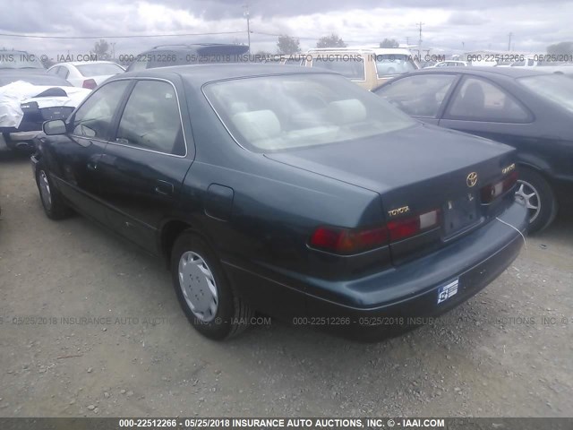 4T1BG22K0VU777448 - 1997 TOYOTA CAMRY CE/LE/XLE 绿色 照片 3