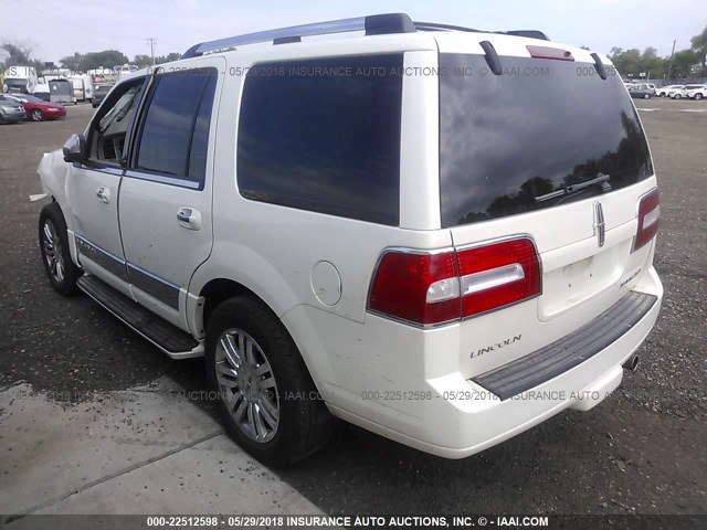 5LMFU28517LJ13449 - 2007 LINCOLN NAVIGATOR WHITE photo 3