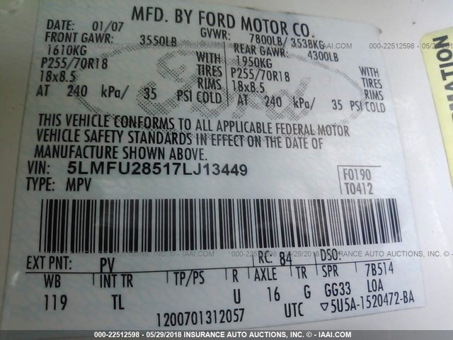 5LMFU28517LJ13449 - 2007 LINCOLN NAVIGATOR WHITE photo 9