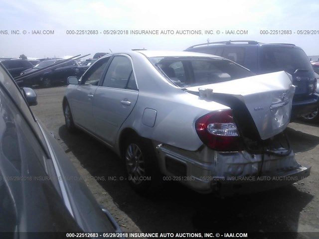 4T1BE32K03U745740 - 2003 TOYOTA CAMRY LE/XLE/SE 银色 照片 3
