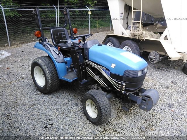 8X6M822 - 2000 NEW HOLLAND TC18  BLUE photo 1