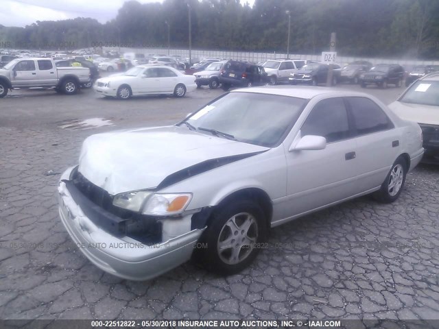 4T1BG22K3YU656739 - 2000 TOYOTA CAMRY CE/LE/XLE SILVER photo 2