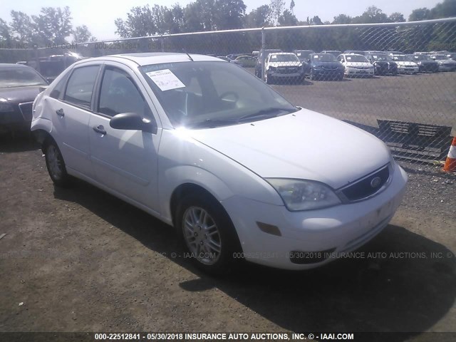 1FAFP34N37W210540 - 2007 FORD FOCUS ZX4/S/SE/SES 白色 照片 1