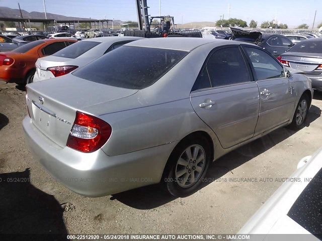 4T1BE32K03U727660 - 2003 TOYOTA CAMRY LE/XLE/SE ვერცხლისფერი ფოტო 4