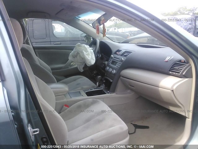 4T4BF3EK1AR040148 - 2010 TOYOTA CAMRY SE/LE/XLE 绿色 照片 5