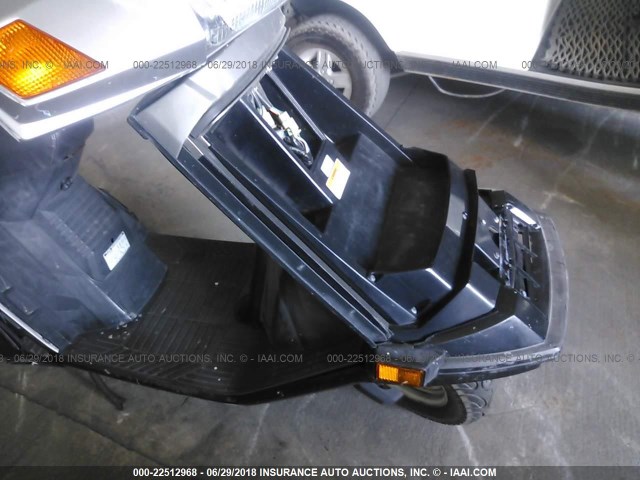 3H1HF030X7D202022 - 2007 HONDA CH80 GRAY photo 5