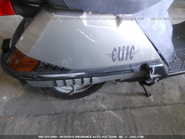 3H1HF030X7D202022 - 2007 HONDA CH80 GRAY photo 8