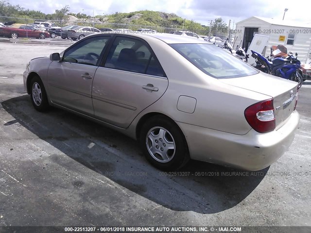 4T1BF32K52U032540 - 2002 TOYOTA CAMRY LE/XLE/SE 金色 照片 3