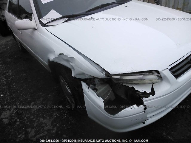 4T1BG22K8YU926452 - 2000 TOYOTA CAMRY CE/LE/XLE WHITE photo 6