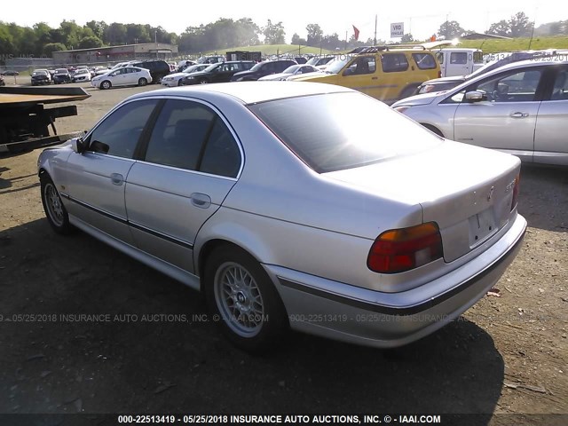 WBADM6341YGU24178 - 2000 BMW 528 I AUTOMATIC SILVER photo 3