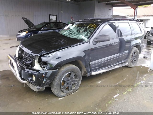 1J4GS48K25C525759 - 2005 JEEP GRAND CHEROKEE LAREDO/COLUMBIA/FREEDOM 黑色 照片 2