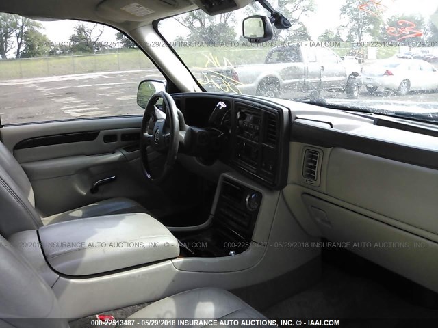 1GYEK63NX4R130826 - 2004 CADILLAC ESCALADE LUXURY 蓝色 照片 5
