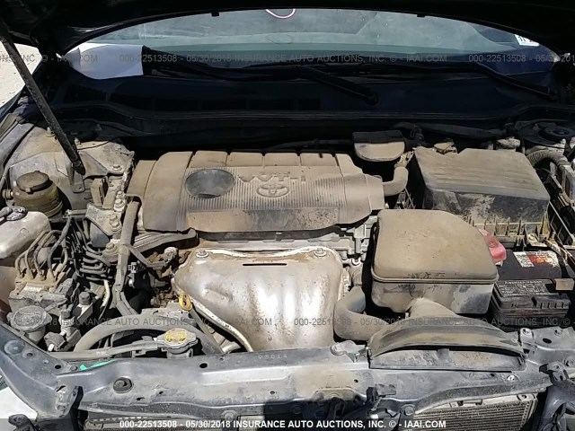 4T1BF3EK0BU739329 - 2011 TOYOTA CAMRY SE/LE/XLE ნაცრისფერი ფოტო 10