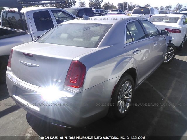 2C3CCAAG8JH209008 - 2018 CHRYSLER 300 TOURING SILVER photo 4