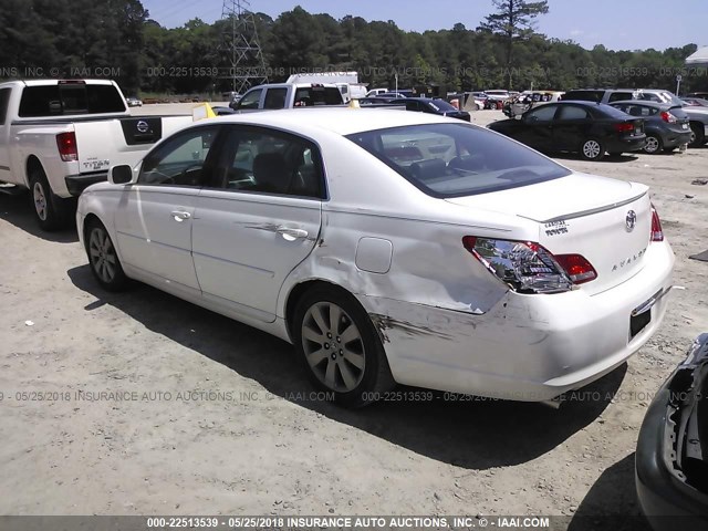 4T1BK36B66U106477 - 2006 TOYOTA AVALON XL/XLS/TOURING/LIMITED WHITE photo 3