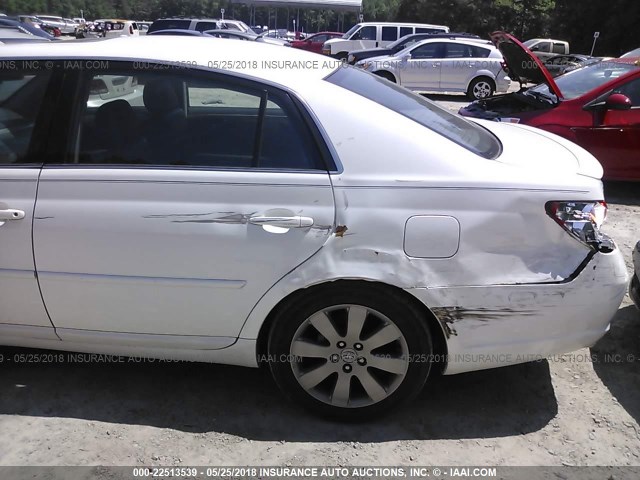 4T1BK36B66U106477 - 2006 TOYOTA AVALON XL/XLS/TOURING/LIMITED WHITE photo 6