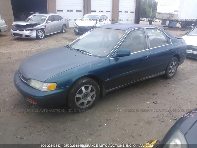 1HGCD5531RA173035 - 1994 HONDA ACCORD LX/EX Light Blue photo 2