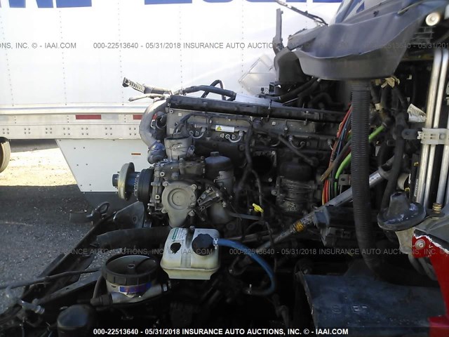 1FUGGLD58GLGU4643 - 2016 FREIGHTLINER CASCADIA 125  RED photo 9