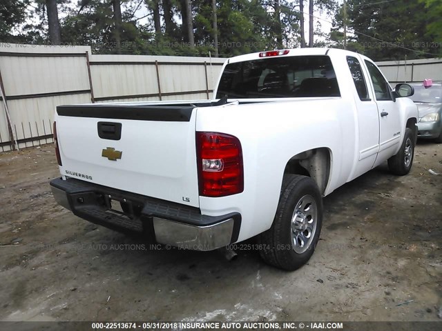 1GCRCREA4DZ191461 - 2013 CHEVROLET SILVERADO C1500  LS WHITE photo 4