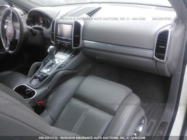 WP1AB2A21BLA54837 - 2011 PORSCHE CAYENNE S WHITE photo 5