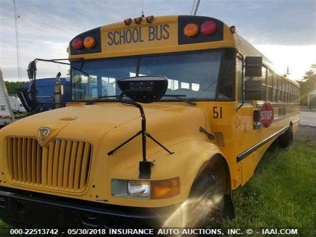 4DRBRAAN34B972020 - 2004 IC CORPORATION 3000 YELLOW photo 2