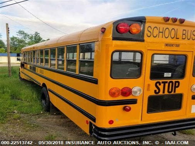 4DRBRAAN34B972020 - 2004 IC CORPORATION 3000 YELLOW photo 3