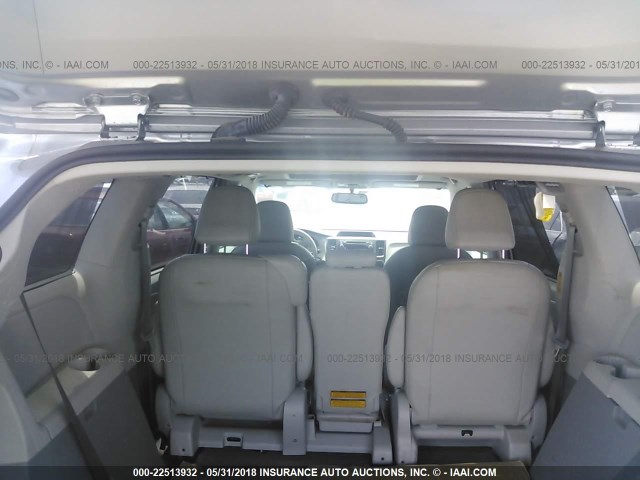 5TDYK3DC8ES410276 - 2014 TOYOTA SIENNA XLE/LIMITED SILVER photo 8