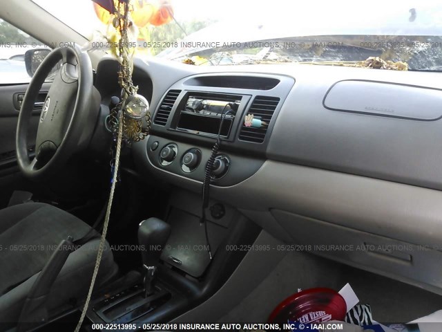 4T1BE32K06U742552 - 2006 TOYOTA CAMRY LE/XLE/SE ნაცრისფერი ფოტო 5