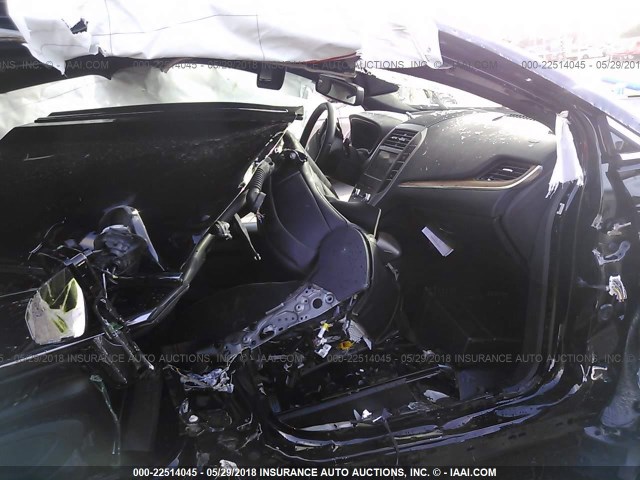 5LMCJ3C99HUL57891 - 2017 LINCOLN MKC RESERVE 黑色 照片 5