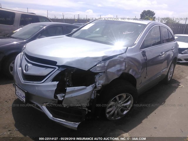 5J8TB4H31JL008087 - 2018 ACURA RDX SILVER photo 2