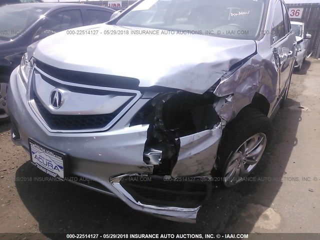 5J8TB4H31JL008087 - 2018 ACURA RDX SILVER photo 6